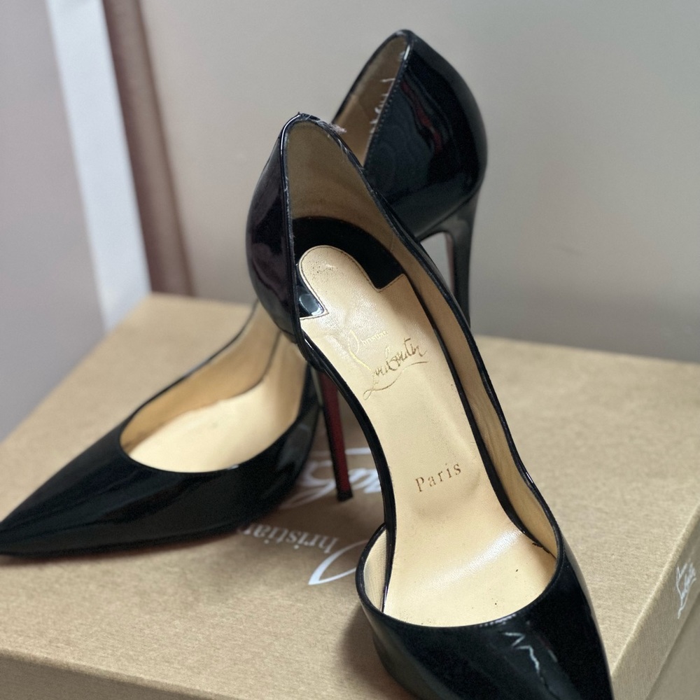 Iriza 100 patent black Christian Louboutins